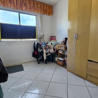 Apartamento com 82m², 3 quartos, 1 garagem, no bairro Campinas em São José