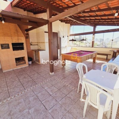 Casa com 221m², 4 quartos (sendo 2 suítes), 1 garagem, no bairro Estreito em Florianópolis