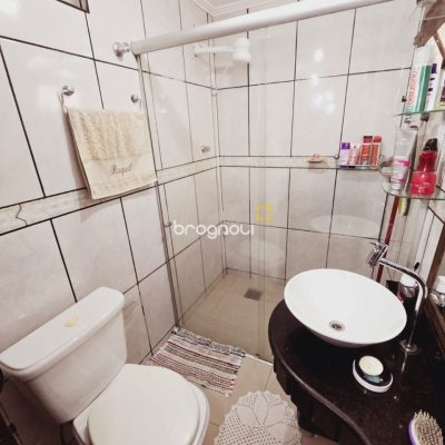Casa com 221m², 4 quartos (sendo 2 suítes), 1 garagem, no bairro Estreito em Florianópolis