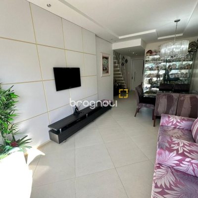 Cobertura com 162m², 4 quartos (sendo 1 suíte), 1 garagem, no bairro Centro em Florianópolis