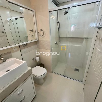 Cobertura com 162m², 4 quartos (sendo 1 suíte), 1 garagem, no bairro Centro em Florianópolis