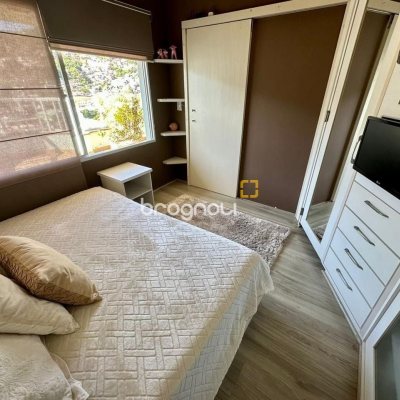 Cobertura com 162m², 4 quartos (sendo 1 suíte), 1 garagem, no bairro Centro em Florianópolis