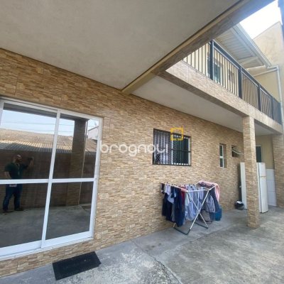 Casa com 350m², 7 quartos (sendo 1 suíte), 5 garagens, no bairro Passa Vinte em Palhoça