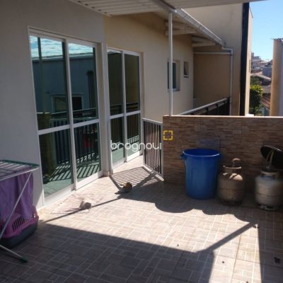 Casa com 350m², 7 quartos (sendo 1 suíte), 5 garagens, no bairro Passa Vinte em Palhoça