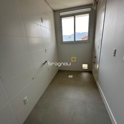 Apartamento com 44m², 1 quarto, 1 garagem, no bairro Açores em Florianópolis