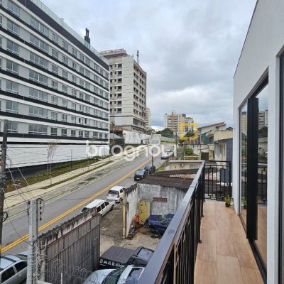 Prédio com 240m², 2 garagens, no bairro Jardim Atlântico em Florianópolis