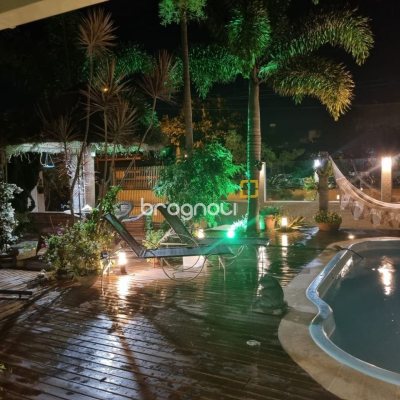 Casa com 567m², 4 quartos (sendo 2 suítes), 3 garagens, no bairro Ingleses em Florianópolis