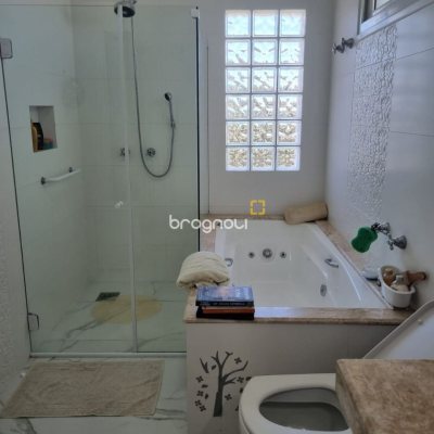Casa com 567m², 4 quartos (sendo 2 suítes), 3 garagens, no bairro Ingleses em Florianópolis