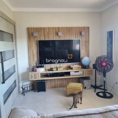 Casa com 567m², 4 quartos (sendo 2 suítes), 3 garagens, no bairro Ingleses em Florianópolis