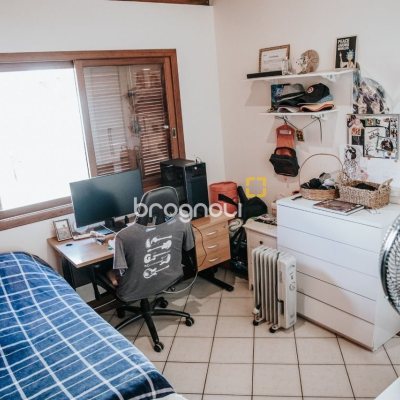 Casa de Condomínio com 300m², 4 quartos (sendo 1 suíte), 4 garagens, no bairro Rio Tavares em Florianópolis