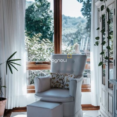 Casa de Condomínio com 300m², 4 quartos (sendo 1 suíte), 4 garagens, no bairro Rio Tavares em Florianópolis