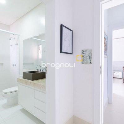 Casa com 393m², 5 quartos (sendo 4 suítes), 2 garagens, no bairro Jurerê Internacional em Florianópolis