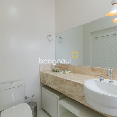Casa com 393m², 5 quartos (sendo 4 suítes), 2 garagens, no bairro Jurerê Internacional em Florianópolis