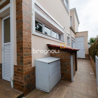 Casa com 393m², 5 quartos (sendo 4 suítes), 2 garagens, no bairro Jurerê Internacional em Florianópolis