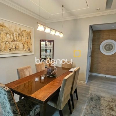 Apartamento com 114m², 3 quartos (sendo 1 suíte), 2 garagens, no bairro Coqueiros em Florianópolis