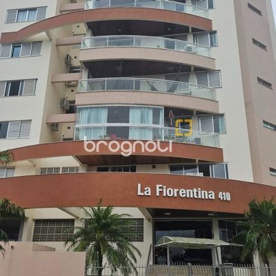 Apartamento com 114m², 3 quartos (sendo 1 suíte), 2 garagens, no bairro Coqueiros em Florianópolis