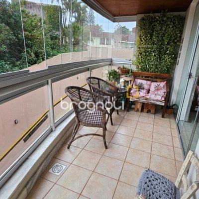 Apartamento com 114m², 3 quartos (sendo 1 suíte), 2 garagens, no bairro Coqueiros em Florianópolis