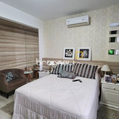 Apartamento com 114m², 3 quartos (sendo 1 suíte), 2 garagens, no bairro Coqueiros em Florianópolis