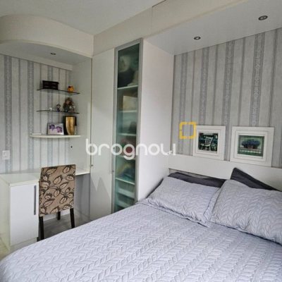 Apartamento com 114m², 3 quartos (sendo 1 suíte), 2 garagens, no bairro Coqueiros em Florianópolis
