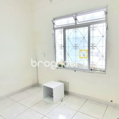 Casa com 100m², 5 quartos, 3 garagens, no bairro Carvoeira em Florianópolis