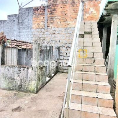 Casa com 100m², 5 quartos, 3 garagens, no bairro Carvoeira em Florianópolis