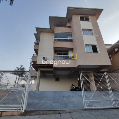 Apartamento com 61m², 2 quartos, 1 garagem, no bairro Potecas em São José