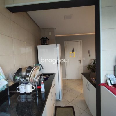 Apartamento com 61m², 2 quartos, 1 garagem, no bairro Potecas em São José