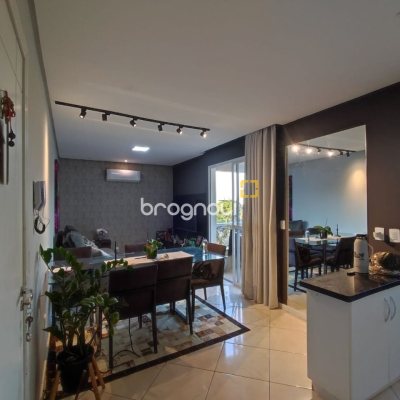 Apartamento com 61m², 2 quartos, 1 garagem, no bairro Potecas em São José