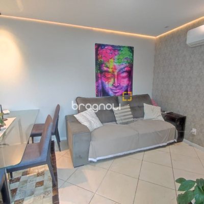 Apartamento com 61m², 2 quartos, 1 garagem, no bairro Potecas em São José