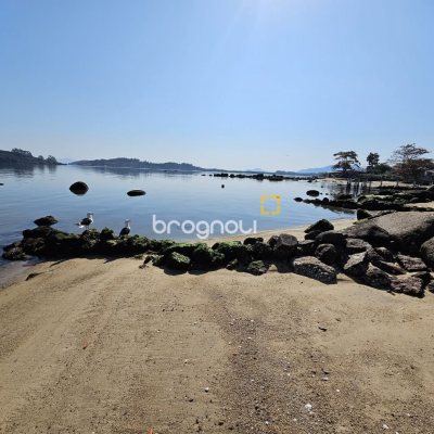 Casa com 150m², 3 quartos (sendo 1 suíte), 2 garagens, no bairro Ribeirão da Ilha em Florianópolis