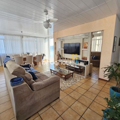 Casa com 150m², 3 quartos (sendo 1 suíte), 2 garagens, no bairro Ribeirão da Ilha em Florianópolis