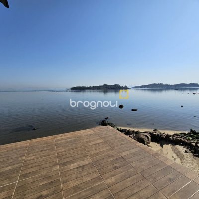 Casa com 150m², 3 quartos (sendo 1 suíte), 2 garagens, no bairro Ribeirão da Ilha em Florianópolis