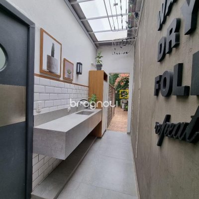 Casa com 450m², 5 garagens, no bairro Centro em Florianópolis