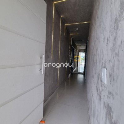 Casa com 450m², 5 garagens, no bairro Centro em Florianópolis