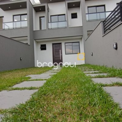 Casa com 117m², 2 quartos (sendo 1 suíte), 2 garagens, no bairro Campeche em Florianópolis