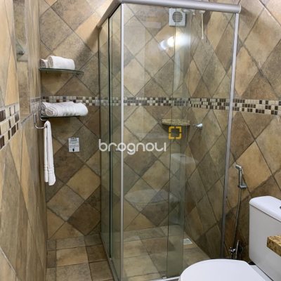 Flat com 600m², 17 quartos, 5 garagens, no bairro Canasvieiras em Florianópolis