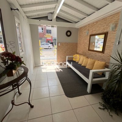 Flat com 600m², 17 quartos, 5 garagens, no bairro Canasvieiras em Florianópolis