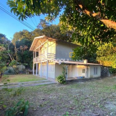 Casa com 135m², 3 quartos, no bairro Lagoa da Conceição em Florianópolis