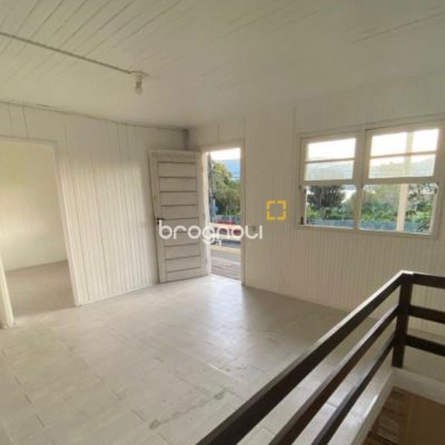 Casa com 135m², 3 quartos, no bairro Lagoa da Conceição em Florianópolis