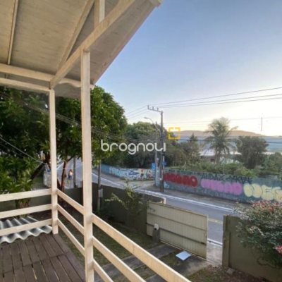 Casa com 135m², 3 quartos, no bairro Lagoa da Conceição em Florianópolis
