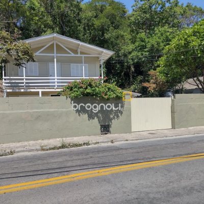 Casa com 135m², 3 quartos, no bairro Lagoa da Conceição em Florianópolis