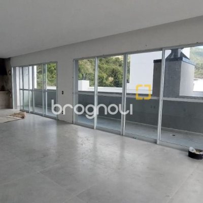 Apartamento com 69m², 2 quartos (sendo 1 suíte), 1 garagem, no bairro Alto Ribeirão em Florianópolis