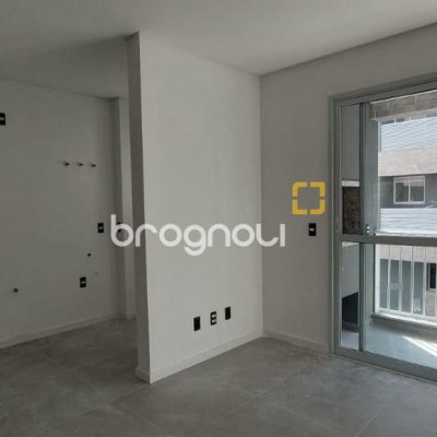 Apartamento com 69m², 2 quartos (sendo 1 suíte), 1 garagem, no bairro Alto Ribeirão em Florianópolis