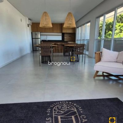 Apartamento com 69m², 2 quartos (sendo 1 suíte), 1 garagem, no bairro Alto Ribeirão em Florianópolis