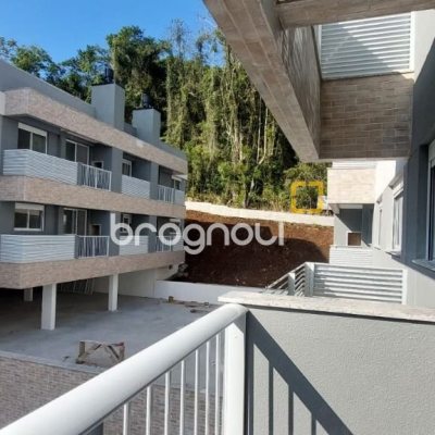 Apartamento com 69m², 2 quartos (sendo 1 suíte), 1 garagem, no bairro Alto Ribeirão em Florianópolis