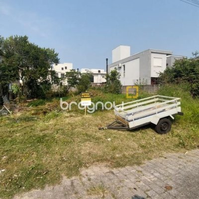 Terreno com 450m², no bairro Campeche em Florianópolis