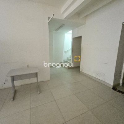Loja com 169m², no bairro Centro em Florianópolis