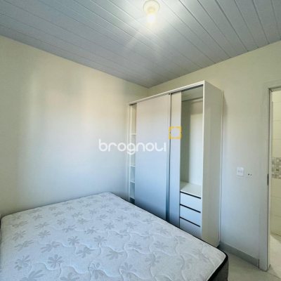 Pousada / Hotel com 261m², 7 quartos (sendo 1 suíte), 3 garagens, no bairro Tapera da Base em Florianópolis