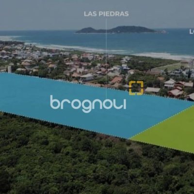 Casa de Condomínio com 78m², 2 quartos (sendo 2 suítes), 2 garagens, no bairro Morro das Pedras em Florianópolis