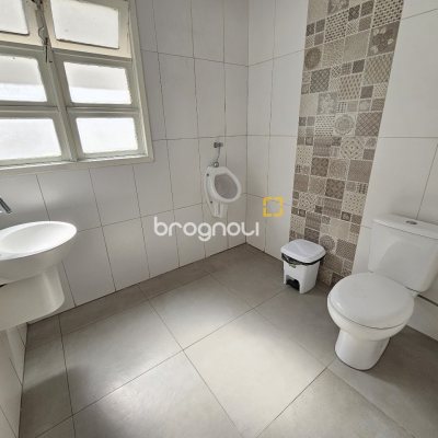 Casa com 329m², no bairro Saco dos Limões em Florianópolis